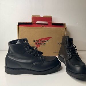 Red Wing 8074 Classic 6-Inch Moc Toe Boots - Black Harness - size 11.5D